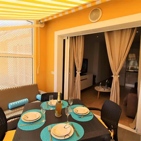 Zebra 3 Piscines Apartman