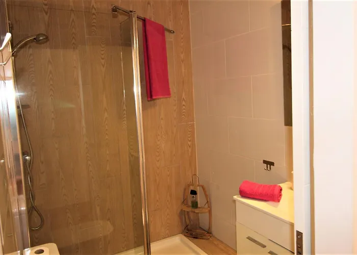 Zebra 3 Piscines Apartman *