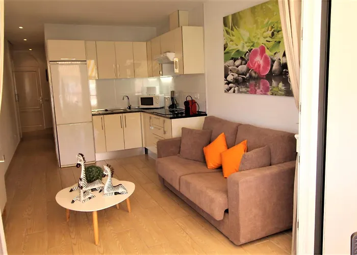 Zebra 3 Piscines Apartman *