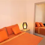 Zebra 3 Piscines Lejlighed *