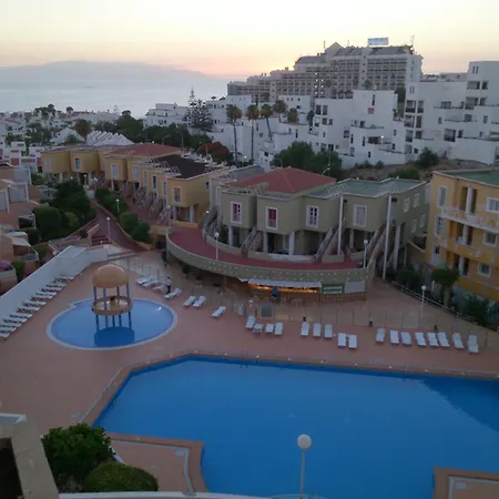 Apartment Zebra 3 Piscines