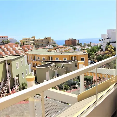 Zebra 3 Piscines Апартаменти